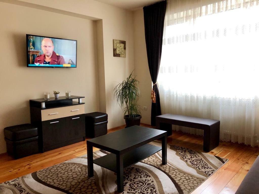 Casa Di Luca Apartment *